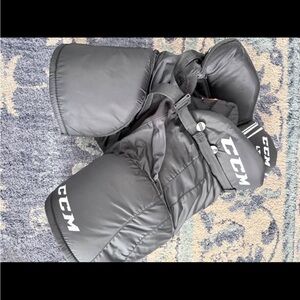CCM Youth Hockey Shorts/Protective Pants. Juniors size large.